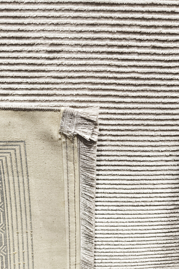 Parlak Saten Dokulu Poem Bambu Tuşe Klasik Çerçeve Desenli Halı Pm17 Beyaz - Frenda (1)