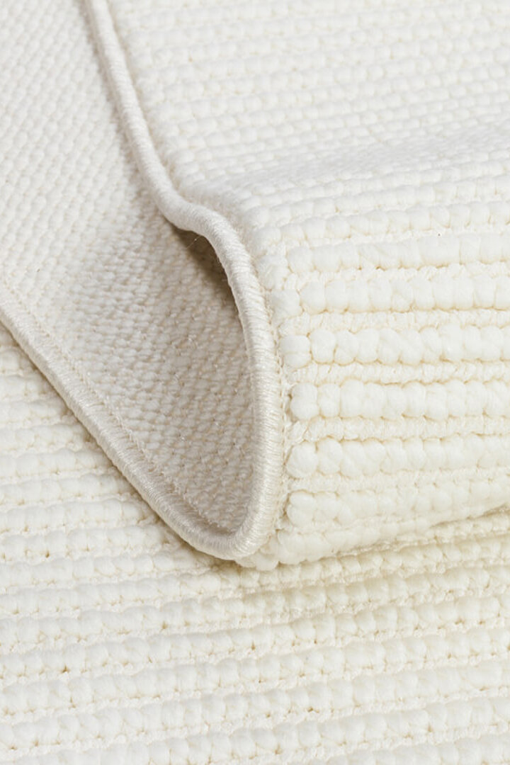 Puf Dokulu Sade Renk Kabartmalı Modena Masaj Etkili Halı Mo01 Krem - 4